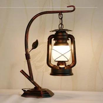Кантри Ретро Железная художественная настольная лампа Bed & Breakfast Barn Lantern Антикварный Ностальгический Кофейный кабинет Прикроватная Китайская настольная лампа